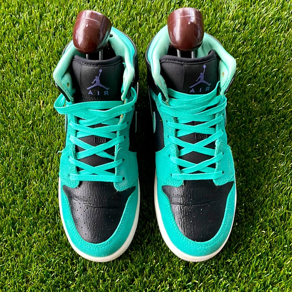 Air Jordan 1 Mid Retro GG 'Black Purple Turquoise sz 4.5 Youth! Great condition!